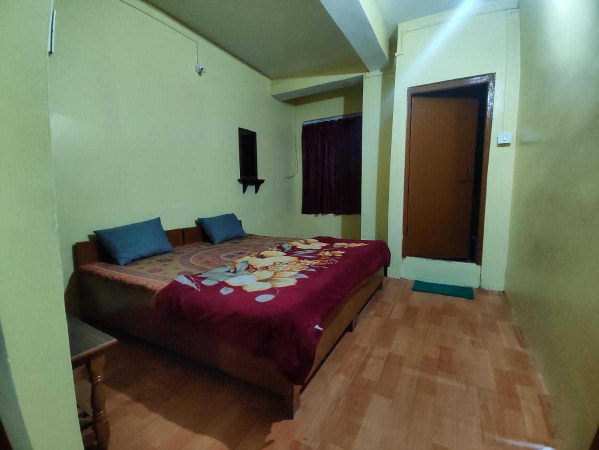 Wind Home Darjeeling- Budget Hotel Near Mall Darjeeling  Eksteriør billede