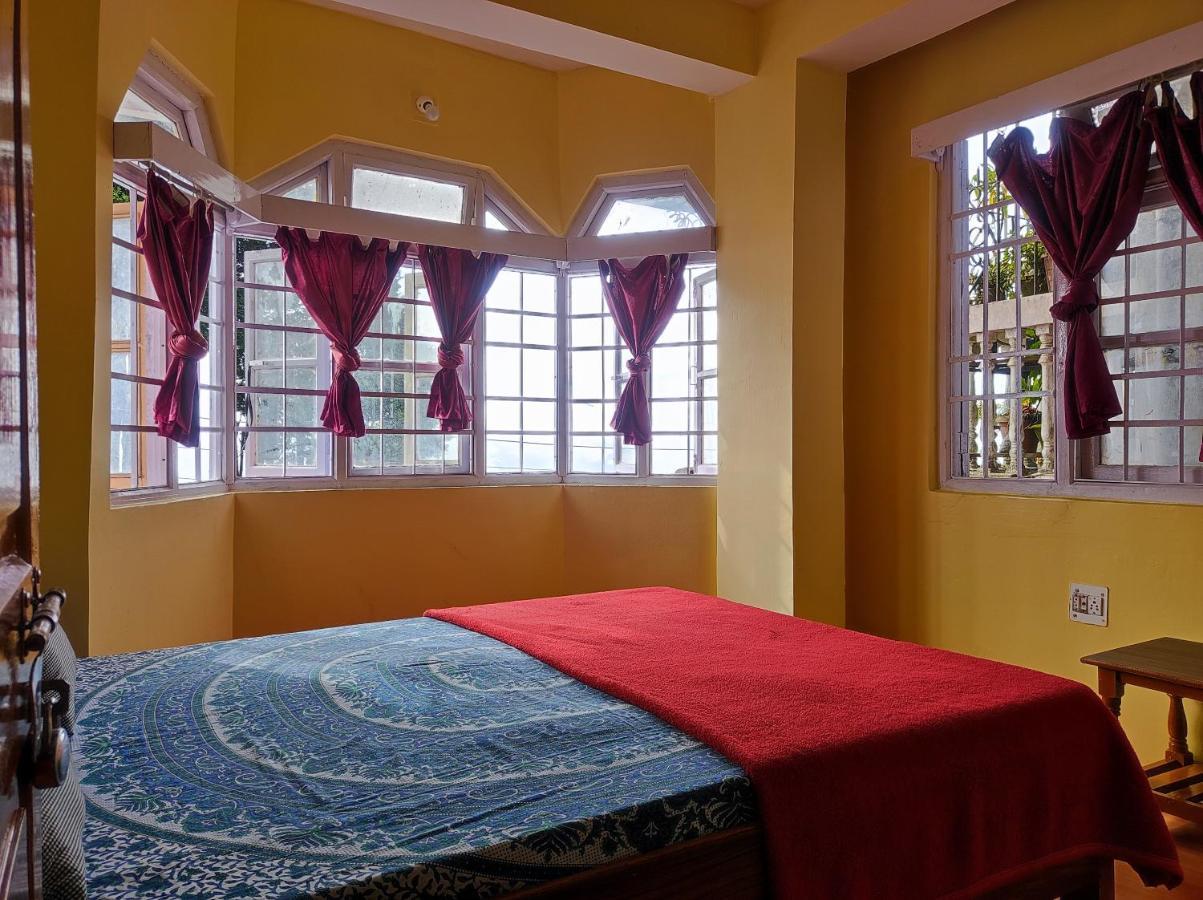 Wind Home Darjeeling- Budget Hotel Near Mall Darjeeling  Eksteriør billede
