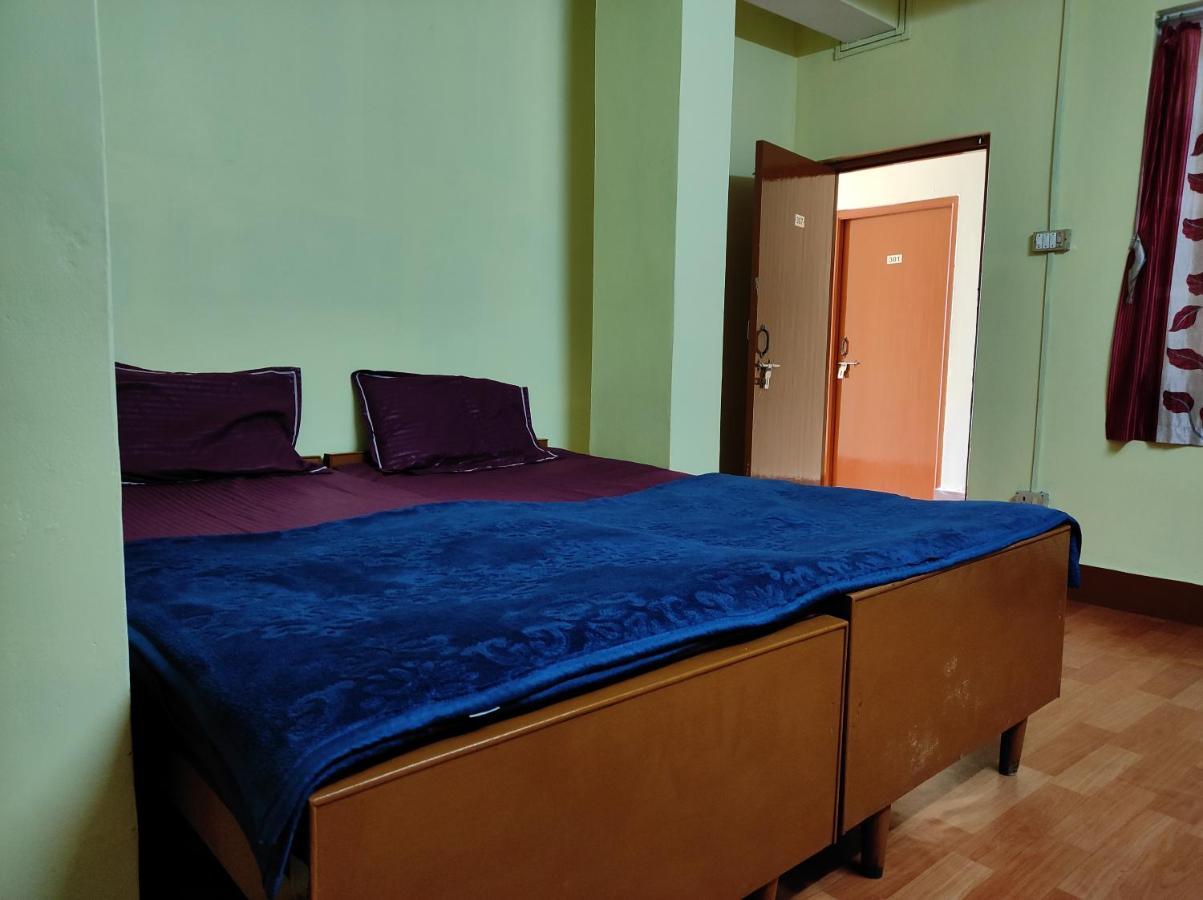 Wind Home Darjeeling- Budget Hotel Near Mall Darjeeling  Eksteriør billede