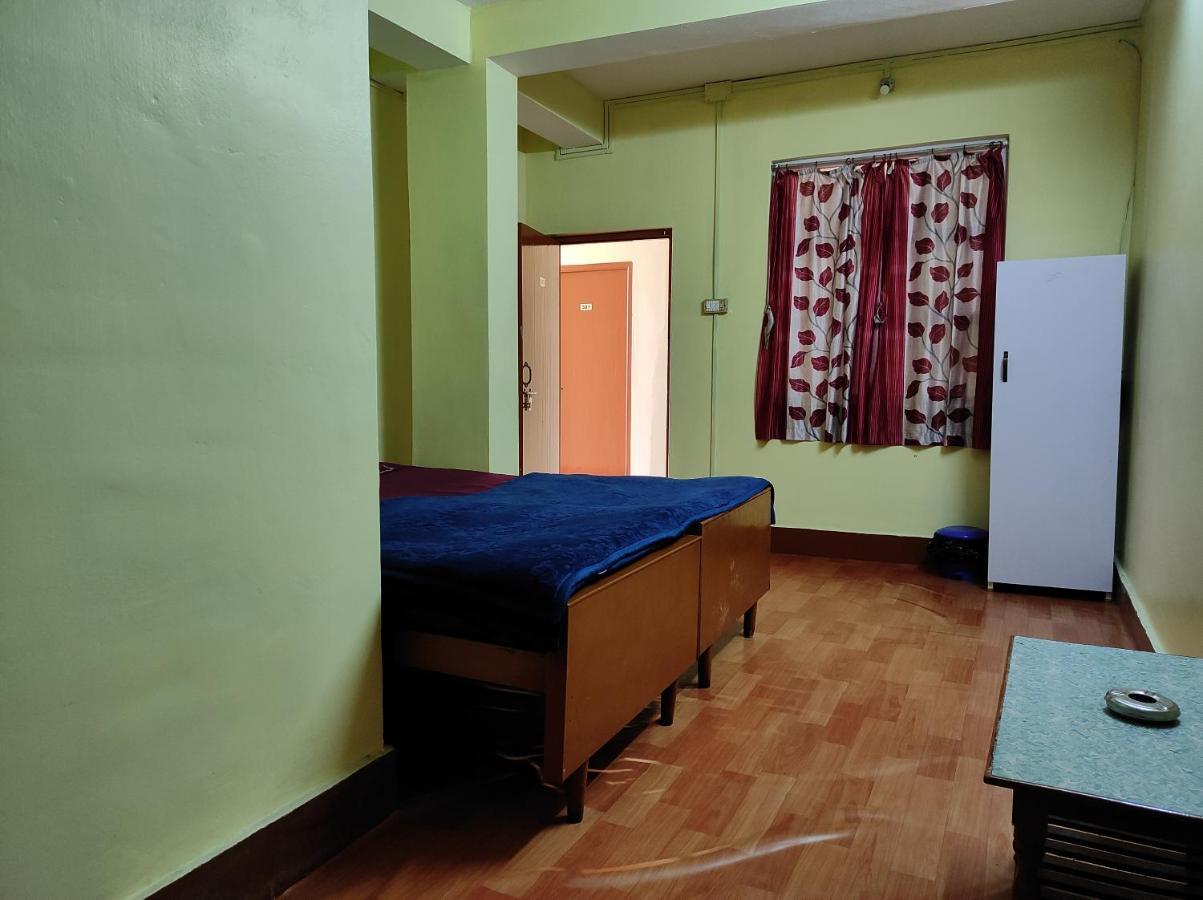 Wind Home Darjeeling- Budget Hotel Near Mall Darjeeling  Eksteriør billede
