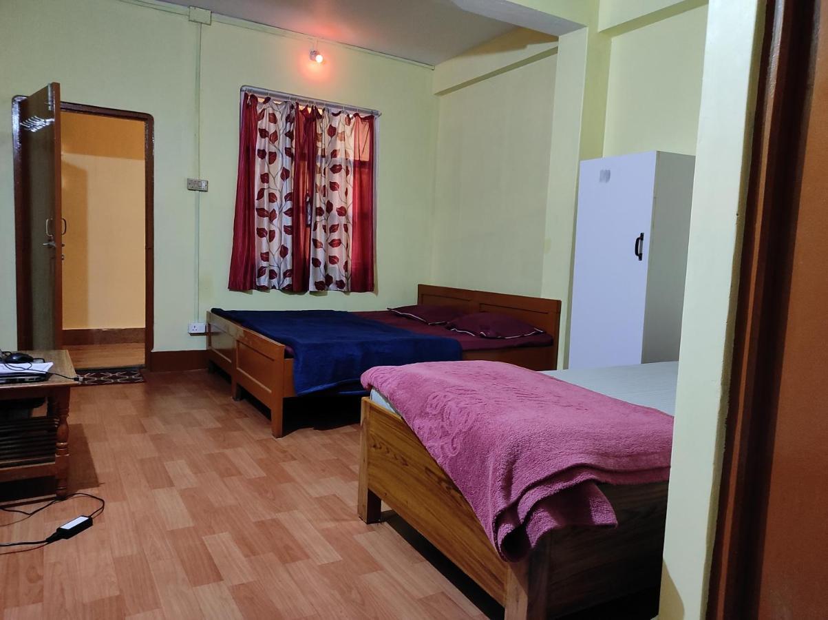 Wind Home Darjeeling- Budget Hotel Near Mall Darjeeling  Eksteriør billede